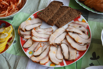 pieces of sliced ham