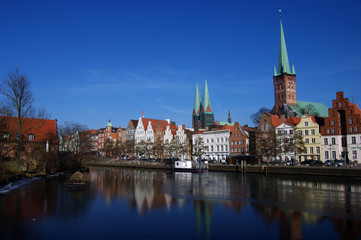 Fototapeta na wymiar Rives de Lübeck - 1