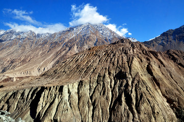 Montagnes du Karakoram, autoroute de l& 39 amitié sino-pakistanaise. 1300KM