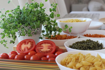 tomatos, fresh tomatos and oregano, oregano, pasta, fresh pasta, tomato pasta