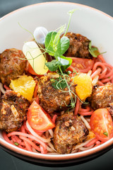 noodle with meatballs