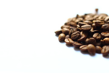 coffee beans isolated background