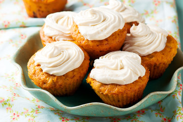 carrot cake muffins