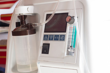 Oxygen concentrator bar gage measurement liter made my pure water