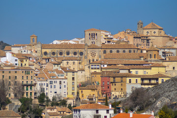 Fototapeta na wymiar Vista de la cuidad de Cuenca, Castilla la Mancha