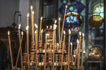 Obraz na płótnie Canvas candle sticks in a church