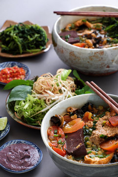 Vietnamese food, bun rieu and canh bun