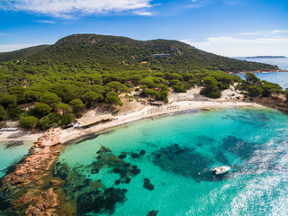 Vue aérienne de la plage de Palombaggia en Corse en France