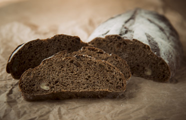Black bread with walnuts and raisins