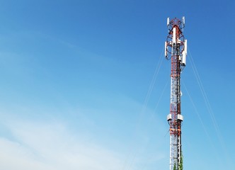 Obraz premium Telecommunication tower for used to transmit telephone signal with cloud and blue sky, color tone effect.