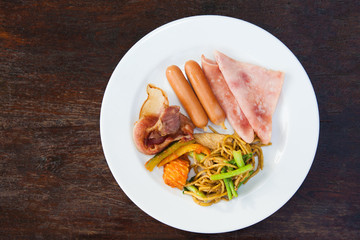 breakfast ,bacon ham Hot dog Spaghetti