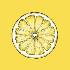 Zitronenscheibe auf gelbem Hintergrund