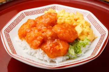 エビチリ丼