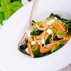 Chicken spinach pasta