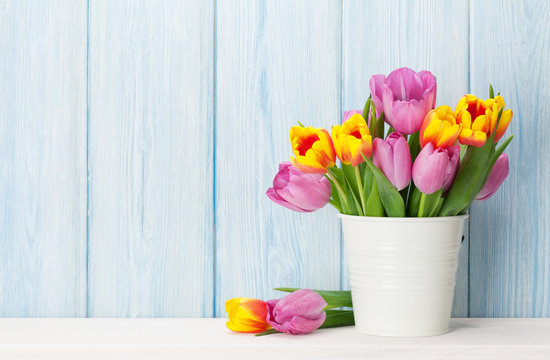 Fototapeta Fresh colorful tulip flowers bouquet