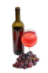 Obraz premium Bottle glass of wine and grapes on white background