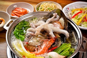yeonpo tang.  Octopus Soup.