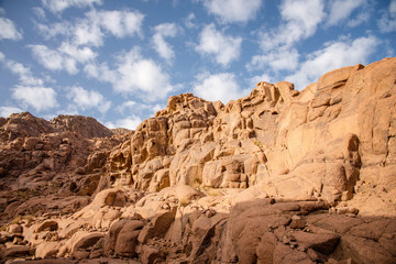 Fototapeta premium beautiful landscape in the mountains of Sinai at dawn