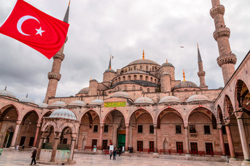 The Blue Mosque, (Sultanahmet Camii), Istanbul, Turkey.