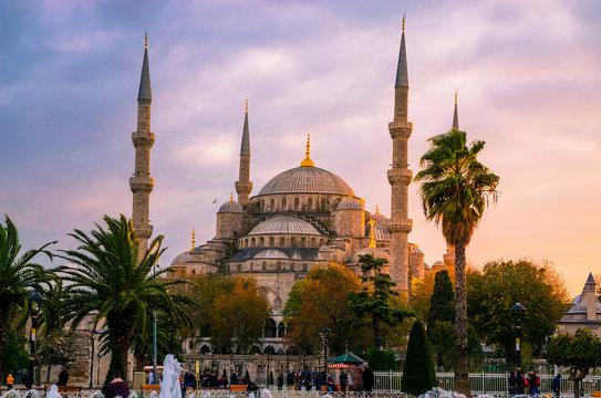 The Blue Mosque, (Sultanahmet Camii) in sunset, Istanbul, Turkey.