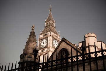 Fototapeta na wymiar iconic Big Ben and Houses of Parliament, London