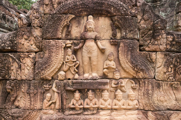 buddha carvings