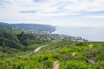 Fototapeta na wymiar View of Laguna Beach, Southern California 