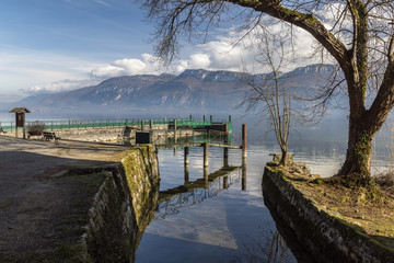 Lac du Bourget - Abbaye de Hautecombe - Savoie.
