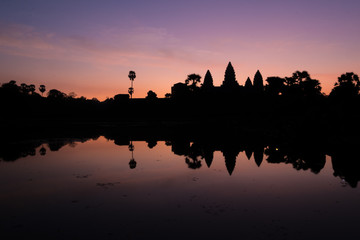 Fototapeta na wymiar Sunrise at Angkor Wat