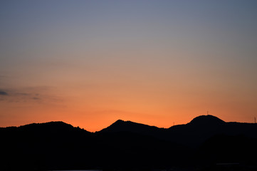 夕焼けの山並み/福岡県朝倉市