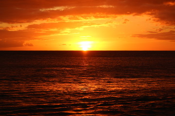 Fototapeta premium Sunset over the sea