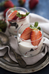 Vanilla cream with strawberries