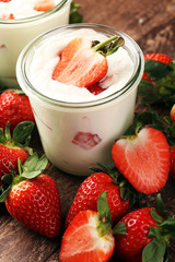 yogurt with fresh strawberries