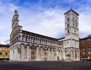 Fototapeta na wymiar 13th century Romanesque facade of the San Michele in Foro is a Roman Catholic basilica church in Lucca_Lucca, Tuscany, Italy