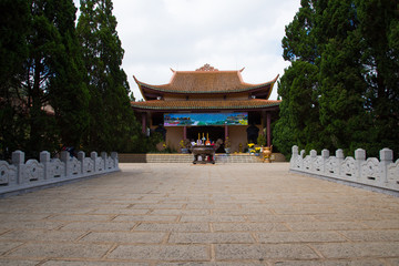 Truc Lam, Chinese temple style in Vietnam