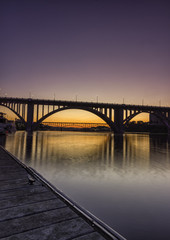 Fototapeta na wymiar Volunteer Bridge at Sunrise