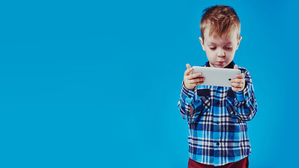 Child using a tablet PC