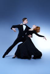 two tango dancers