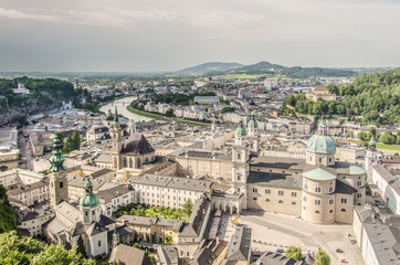 Fototapeta na wymiar Salzburg und die Salzau von oben