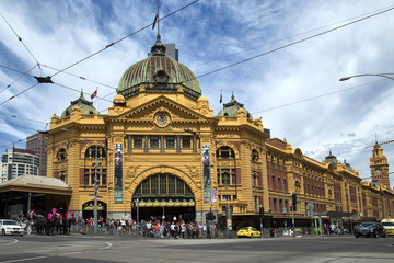 Fototapeta premium Stacja kolejowa Flinders Street w Melbourne w Australii.