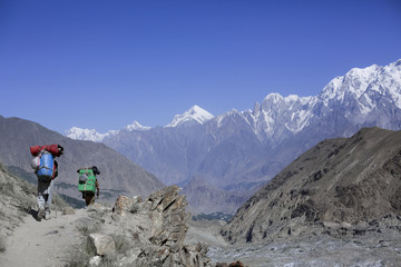 hiking hunza valley in pakistan