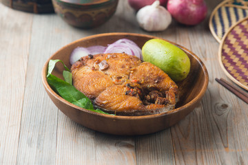  fried threadfin fish, south east asian style