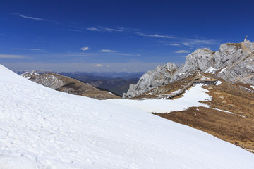 Fototapeta na wymiar Blue Moon Valley (Shika Snow Mountain) at Shangri-La, Yunnan, China