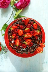Chocolate berry cake with cream