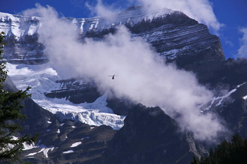 Mount Robson, der höchste Berg der kanadischen Rocky Mountains     © kstipek