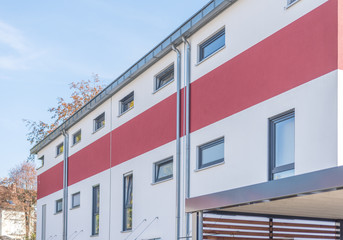 Moderne Reihenhausfassade