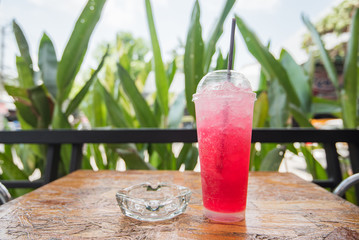 strawberry soda, red soda