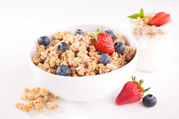 muesli and berry