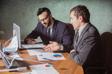 businessman meeting to discuss in office