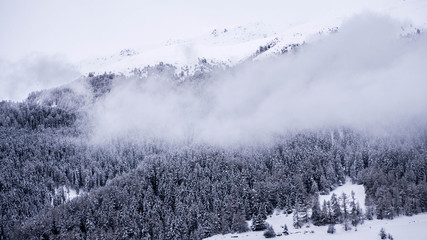 Obraz premium Snow covered scenery in Italy
